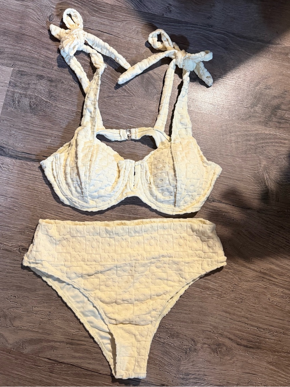 SHEIN Cream Textured Tie-Shoulder Bikini Set